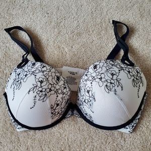 Torrid White & Black Pushup Plunge Bra - 40DDD